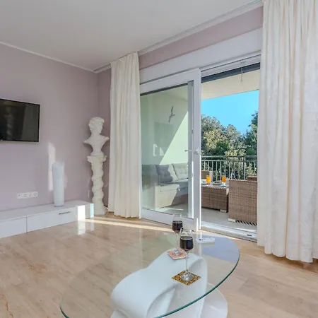 아파트 Eses By Interhome